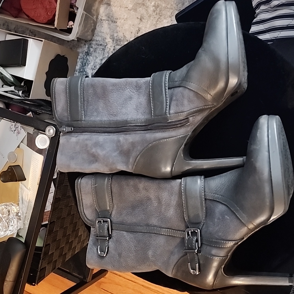 Antonio Melani Grey Womens Boots Size 7